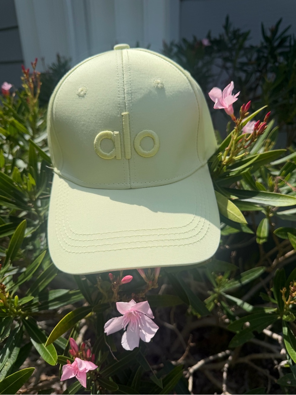 ALO Yoga Yellow/Green Embroidered Logo Baseball Cap - Picture 13 of 13